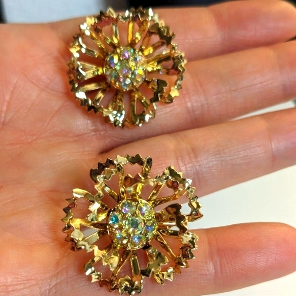 Vintage Sarah Coventry Gold Tone and Aurora Borealis Rhinestone Clip On Earrings - Picture 2 of 4